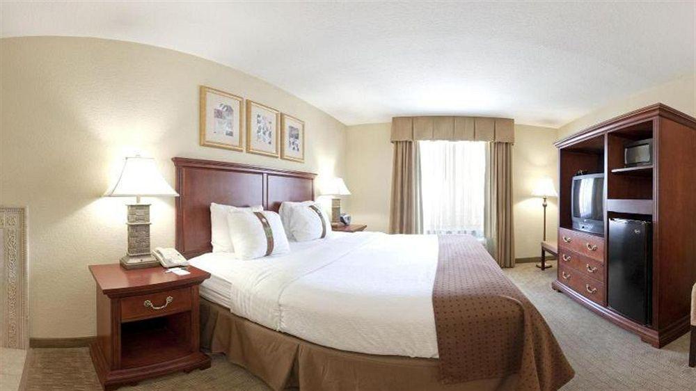 Holiday Inn Hotel & Suites Lake City By Ihg Екстер'єр фото